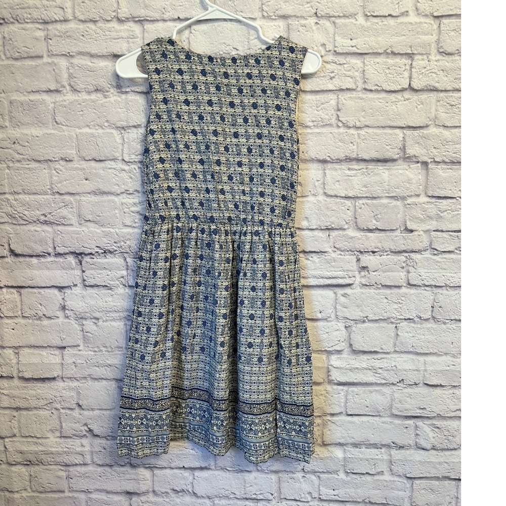 19 Cooper Blue and White Patterned Midi Dress - Picture 5 of 7